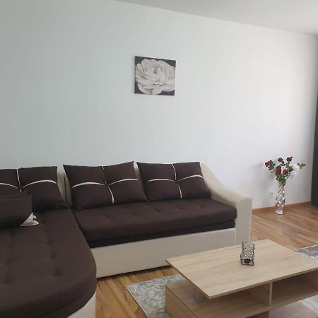 נהויו Cazare Apartament Cu 2 Camere מראה חיצוני תמונה